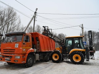 Жители пишут — техника едет: как в Серпухове выбирают точки для уборки снега