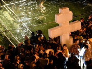 Предупреждает врач: погружение в прорубь может быть смертельно опасным для пожилых