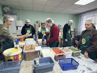 Отец — на передовой, сын — у полевой кухни: как в Шаховской помогают СВОим