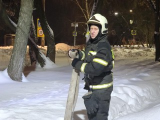 Баня горела открытым огнем: как в Луховицах пожарные справились с возгоранием на 18 кв. м