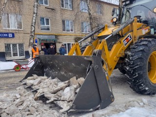 Морозы до -25 градусов и снегопад: все коммунальные службы перешли на круглосуточный режим из-за непогоды