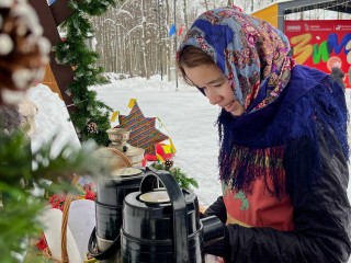 Рождественские гуляния с колядками и хороводами прошли в Наро-Фоминске
