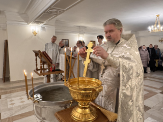 Когда лучше набирать крещенскую воду — 18 или 19 января. Есть ли разница?