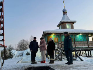 Водные процедуры на морозце: комиссия убедилась в полной безопасности можайских купелей