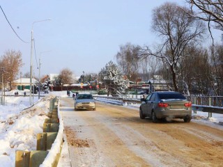 В Серпухове открыли движение по временному мосту в Бутурлине
