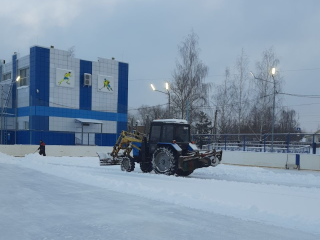 В Починках до 26 января зальют каток