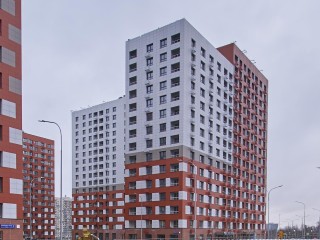 Келлеры, скоростные лифты, зоны отдыха: как выглядит жизнь в целом районе Мытищ с видом на лес