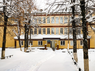 Новый фасад и ускоренные темпы: в Сходне продолжается капремонт гимназии №23