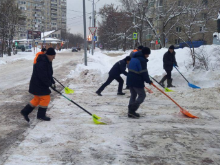 В Жуковском определили план-график уборки снега на три дня: список улиц и дворов