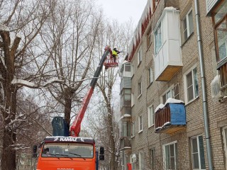 Ледниковый период: крыши 200 домов в Коломне избавили от наледи