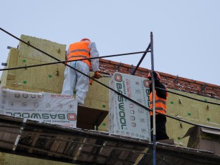 Арктический барьер: здание лицея в Ступине одевают в теплую «шубу»