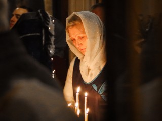 Какую молитву читать перед погружением в прорубь и каким святым поклоняться в праздник Крещения