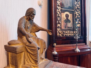 Рождественское чудо: бронзовый Христос вновь вернулся на родину спустя десятилетия разлуки