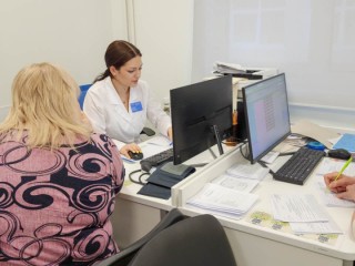 Медикам могут увеличить стаж за работу в полтора раза