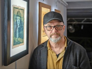 Коломенцы простятся с художником и меценатом Виталием Хитровым