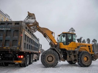 Более 1000 дворников и 139 единиц спецтехники устраняют последствия снежной бури в Балашихе