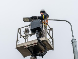 Конец «черным дырам»: на каких дорогах Подмосковья по ночам теперь светло как днем