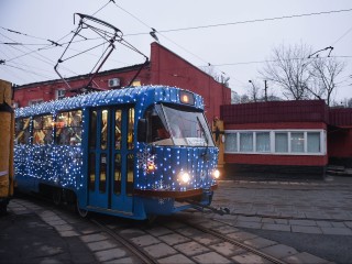 Трамвай сошел с рельсов в Москве: что известно о происшествии в Ростокинском проезде