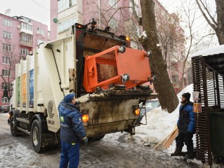 Проблему решили накануне праздника: в Сергиевом Посаде восстановили вывоз мусора на улице Маяковского