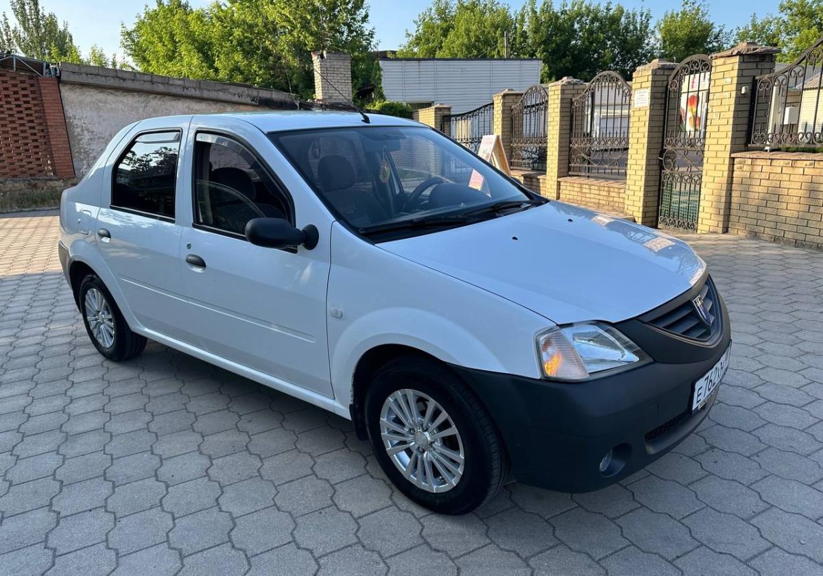 Renault Logan 2015г.