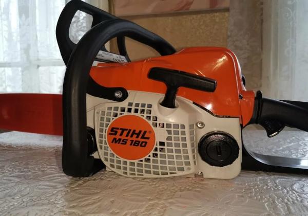 Бензопила Stihl MS 180 14"