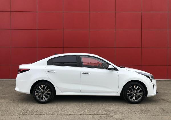 Kia Rio под такси