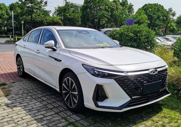 Аренда авто под такси chery arrizo 8