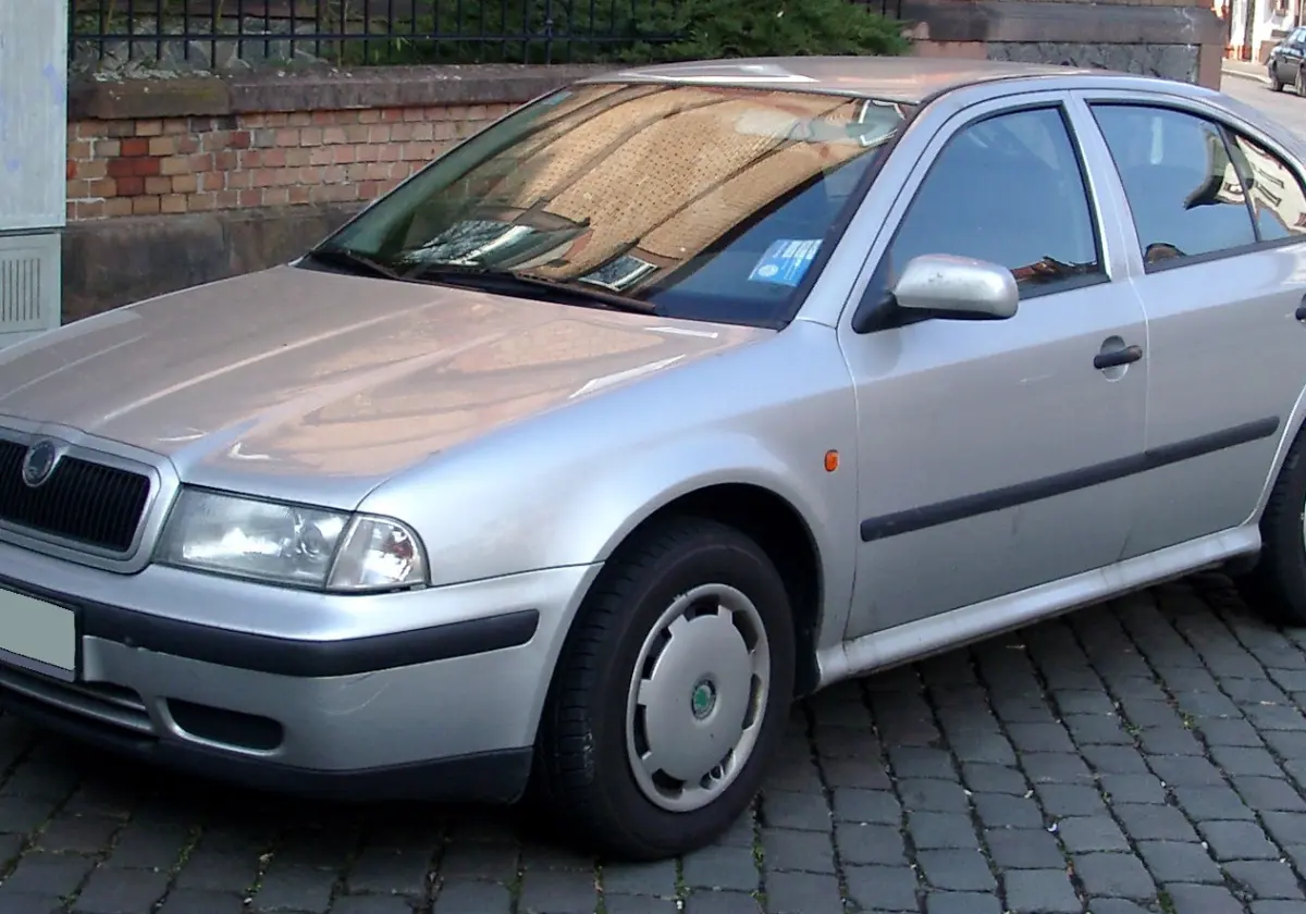 Аренда автомобиля (Skoda Octavia)