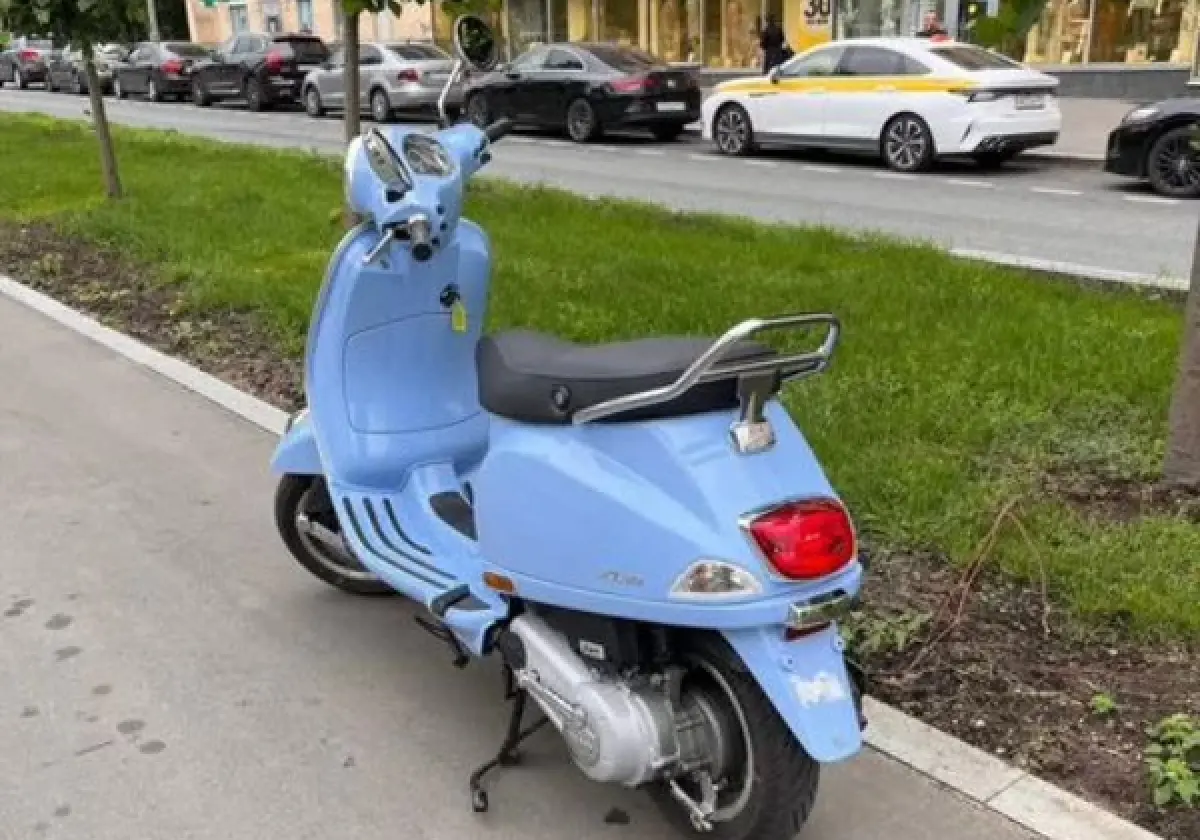 Аренда мопеда скутера Vespa