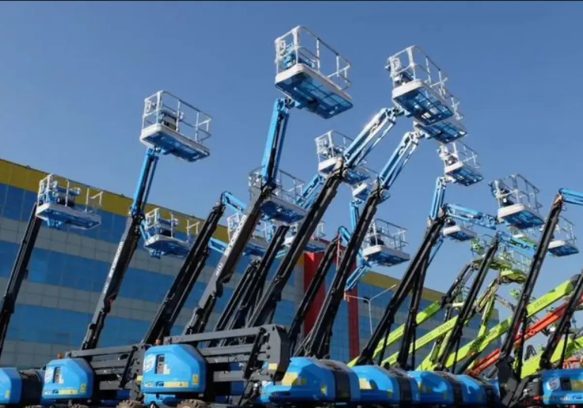 Аренда и услуги коленчатого подъёмника