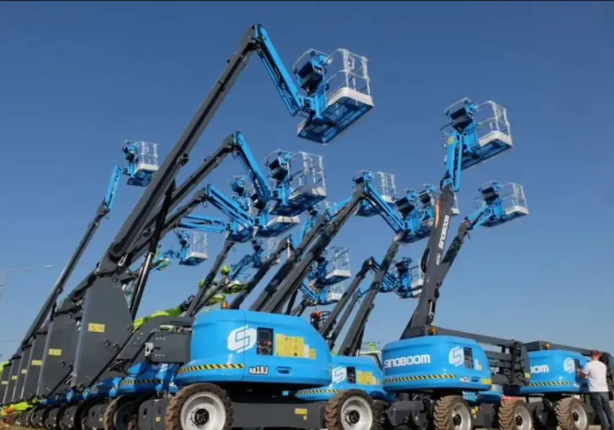 Аренда и услуги коленчатого подъёмника