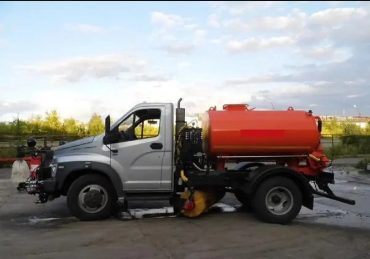 Аренда поливомоечной машины кдм