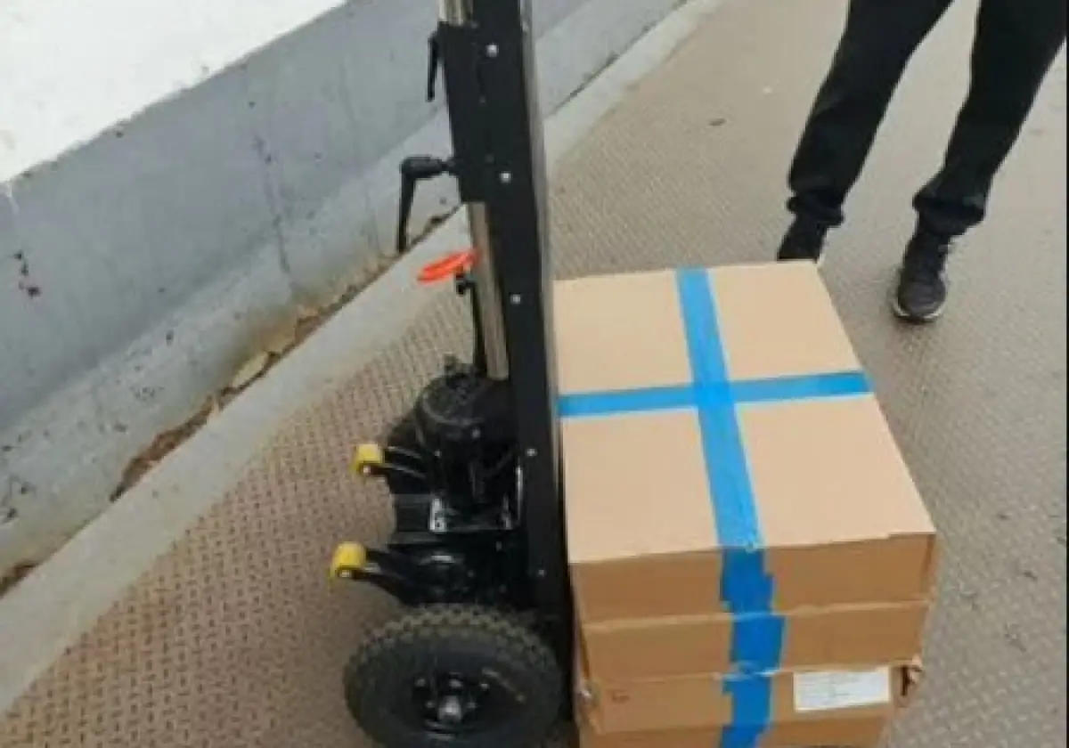 Лестничная электрическая тележка грузовая в аренду