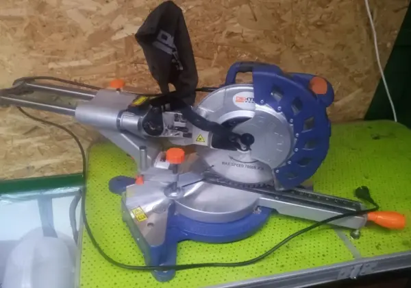 Торцовочная пила Dexter