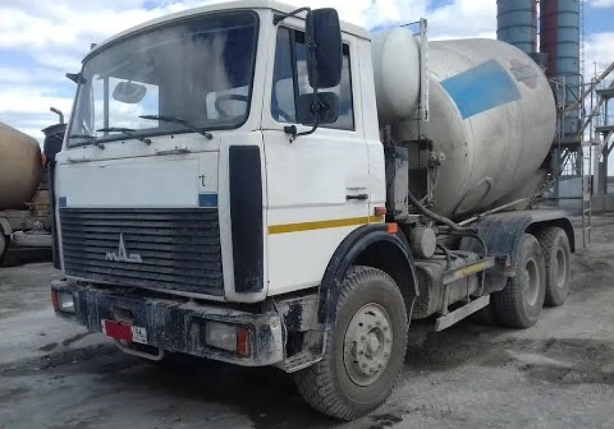 Автобетоносмеситель МАЗ в аренду