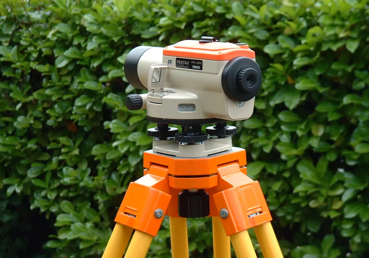 Нивелир RGK-N-24 + рейка 3м + штатив