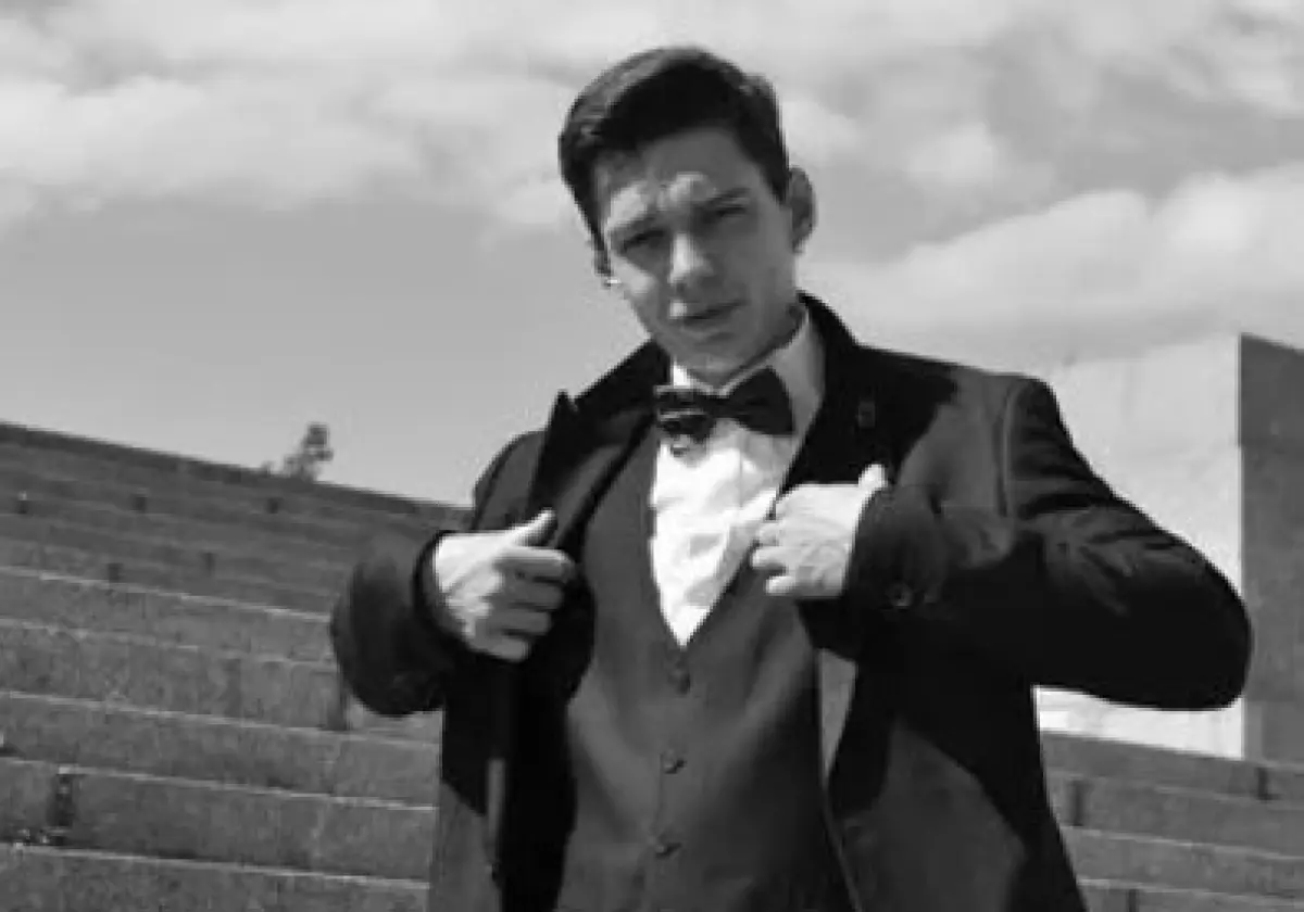 Прокат мужских костюмов