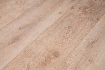 ламинат aberhof cruise 3924 дуб мартиника 33 класс с фаской 1380х191х10мм (1,845м2/7шт)