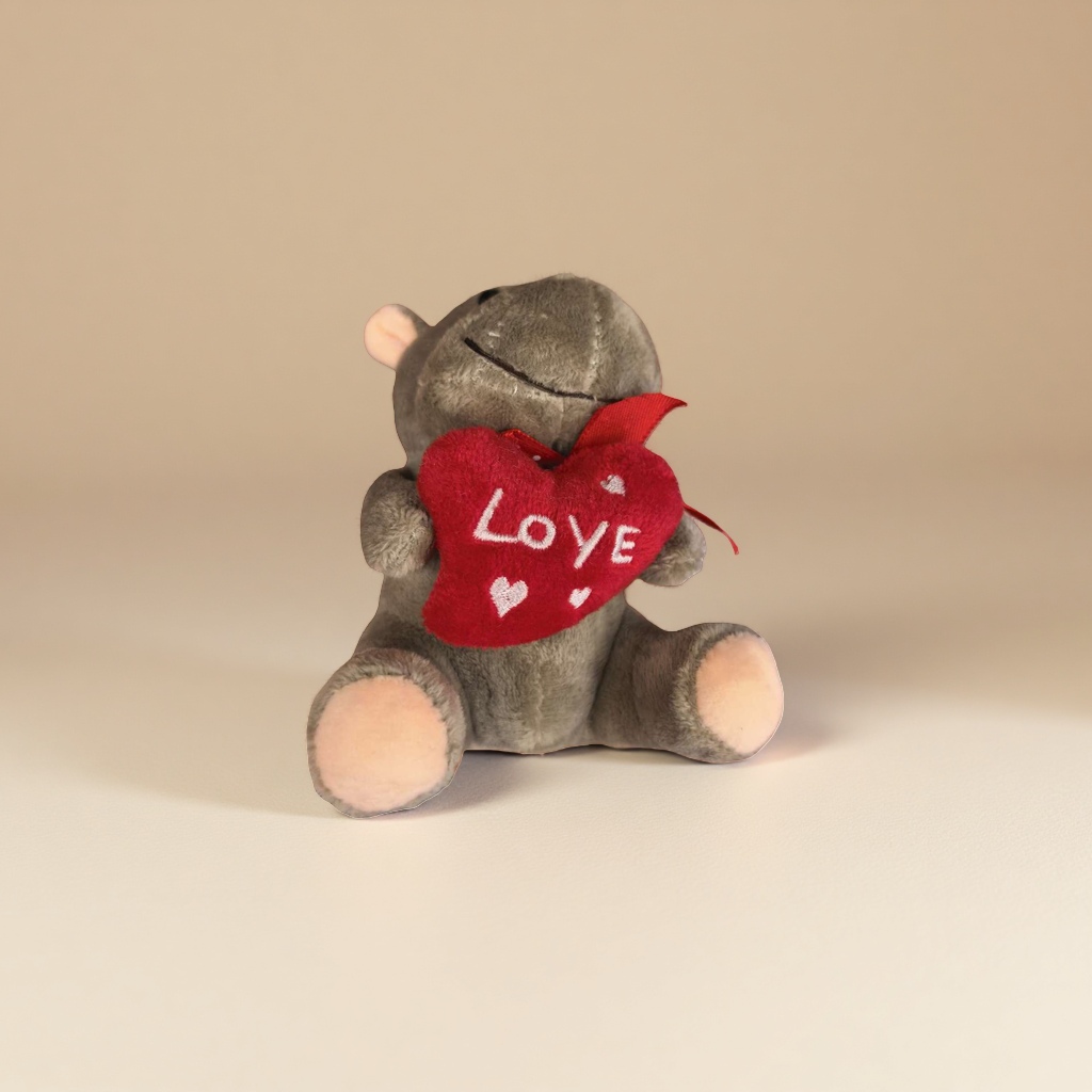 Мягкие игрушки с сердцем LOVE, набор оптом из Китая — фотография 4