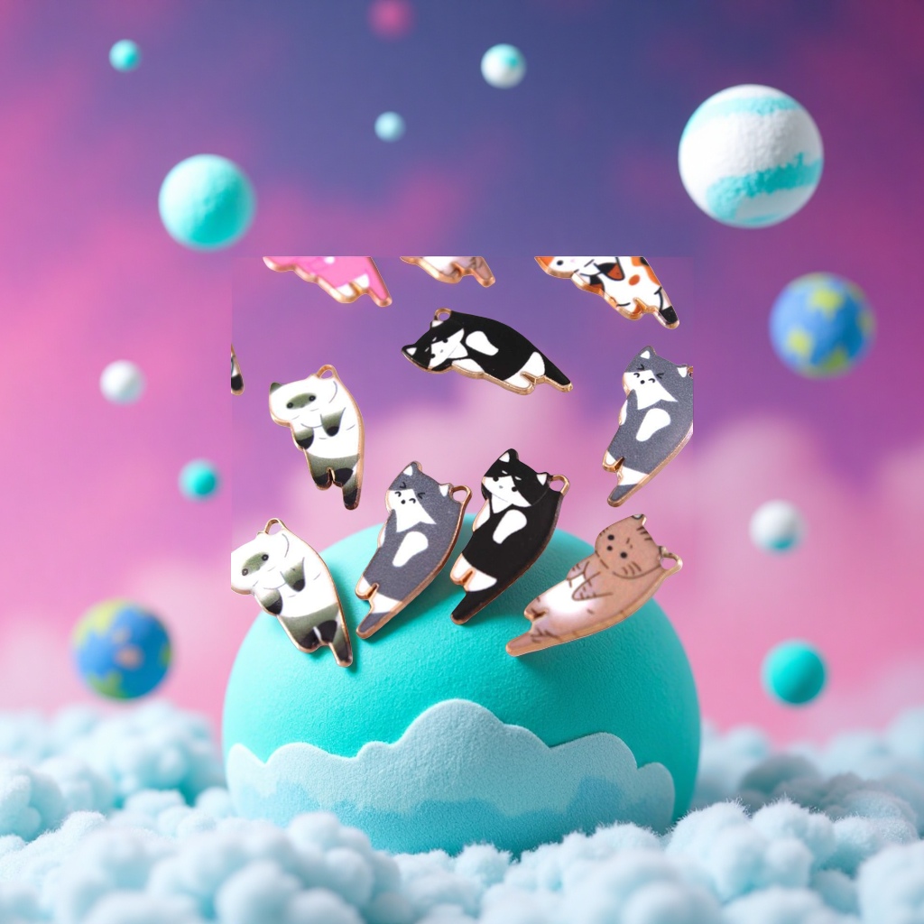 Подвеска-кошка металлическая цветная оптом из Китая — фотография 4