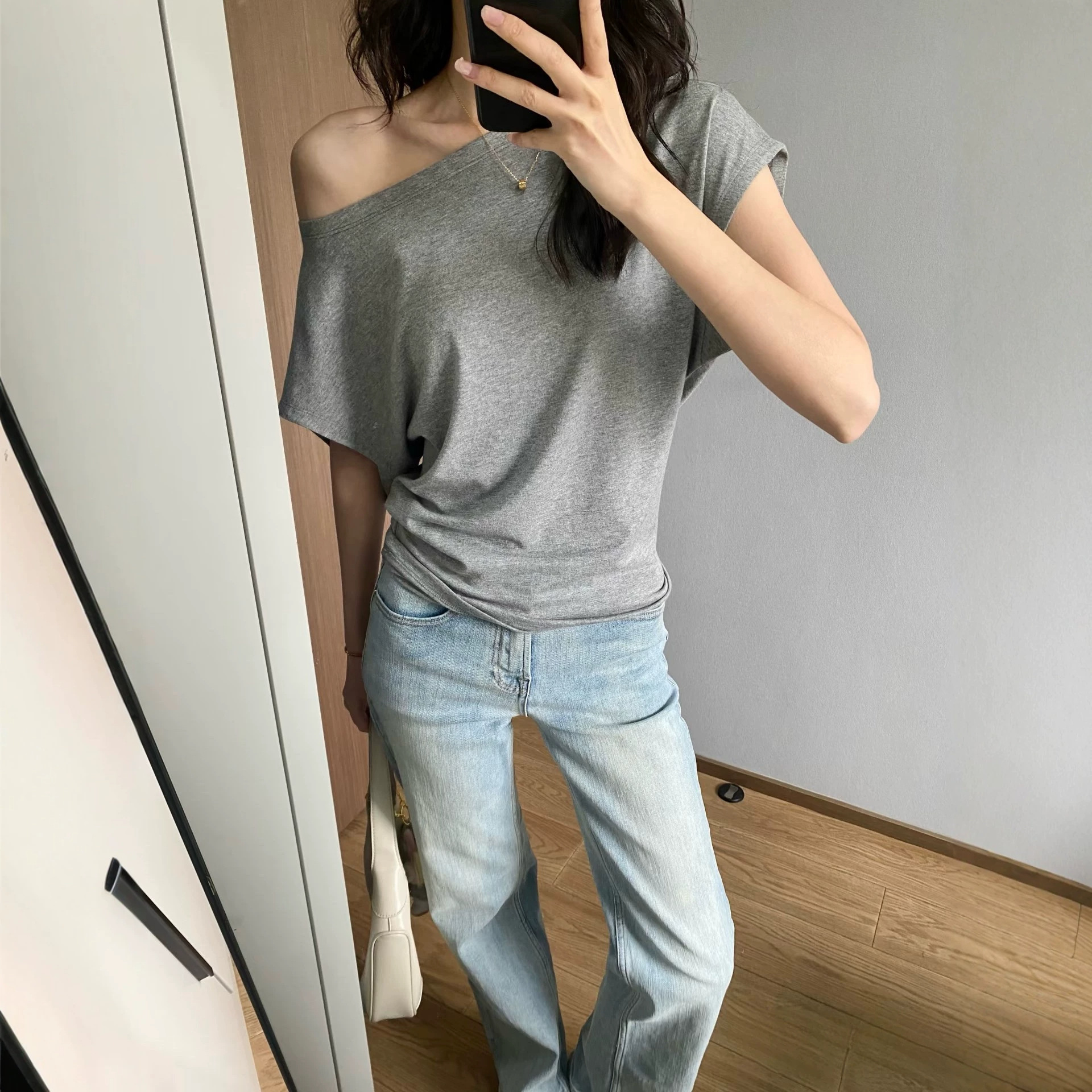 Футболка из модала свободного кроя оптом из Китая — фотография 2