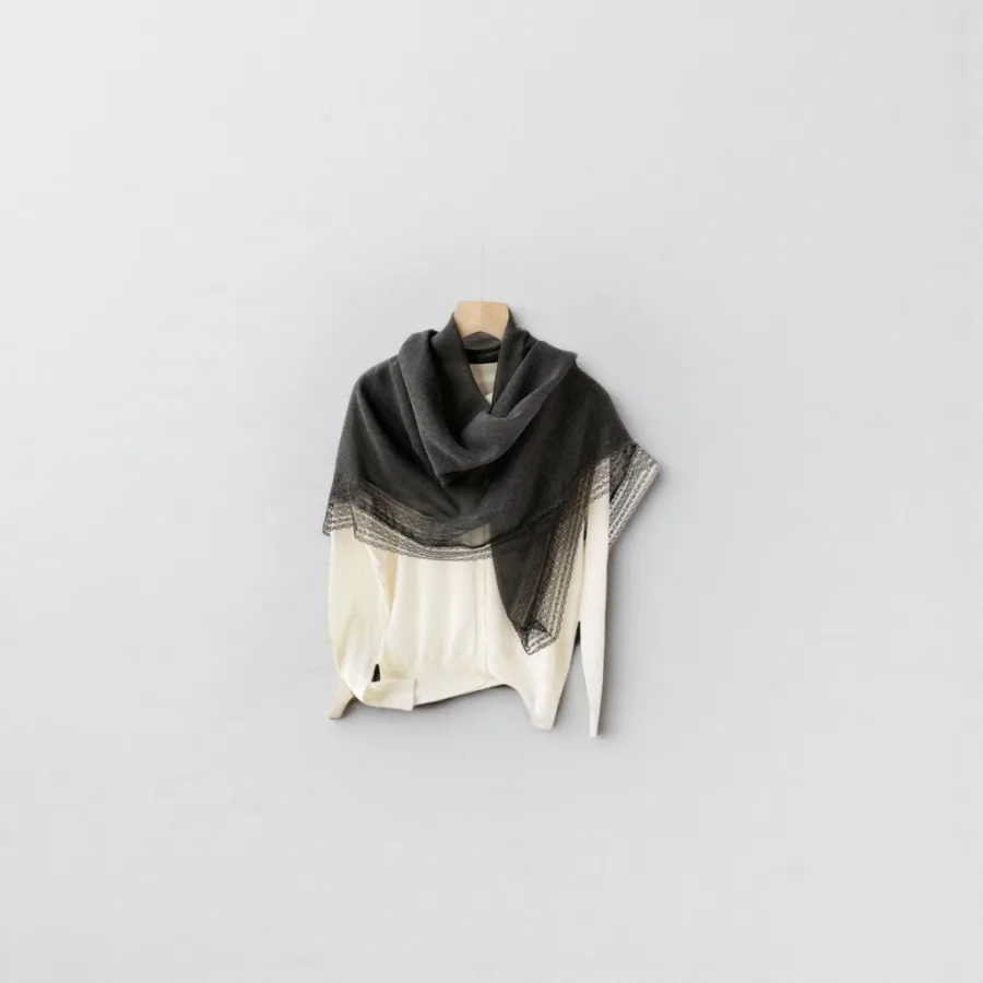 Шарф с кружевной отделкой, чёрный оптом из Китая — фотография 2