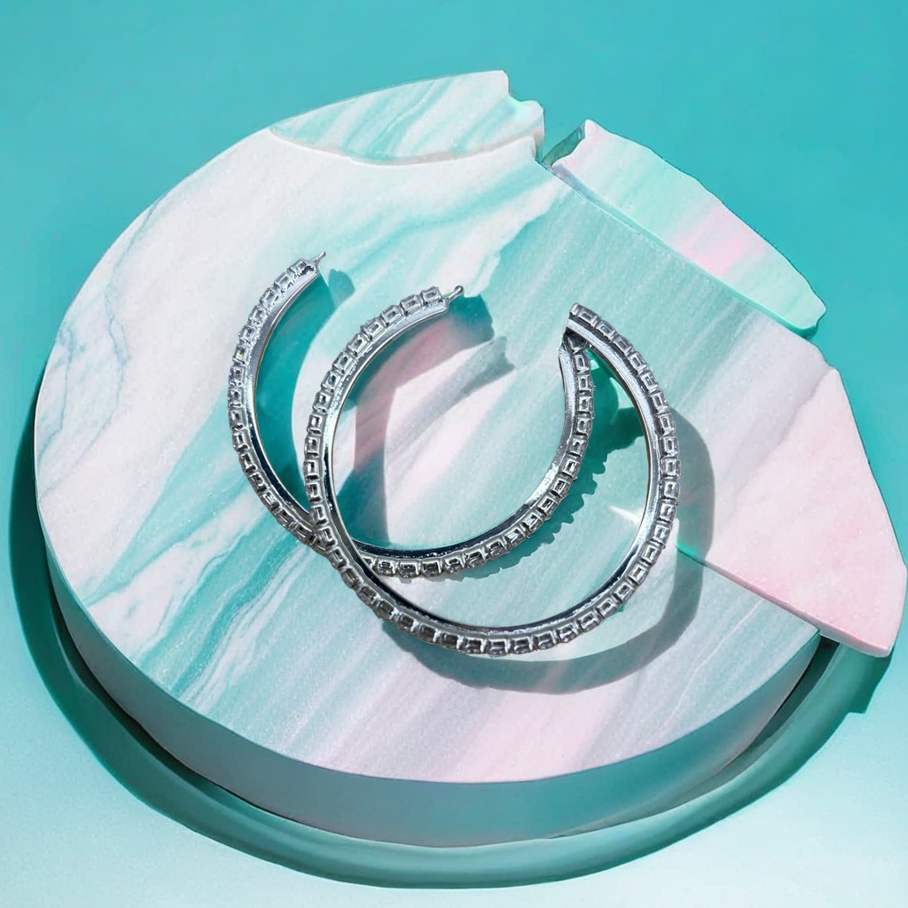 Серьги-кольца крупные со стразами оптом из Китая — фотография 3