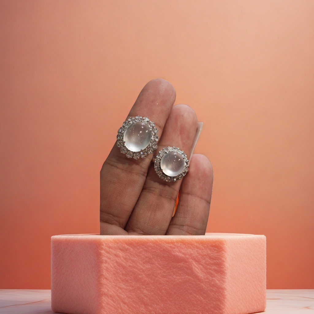 Серьги-пусеты с кристаллами серебристые оптом из Китая — фотография 3