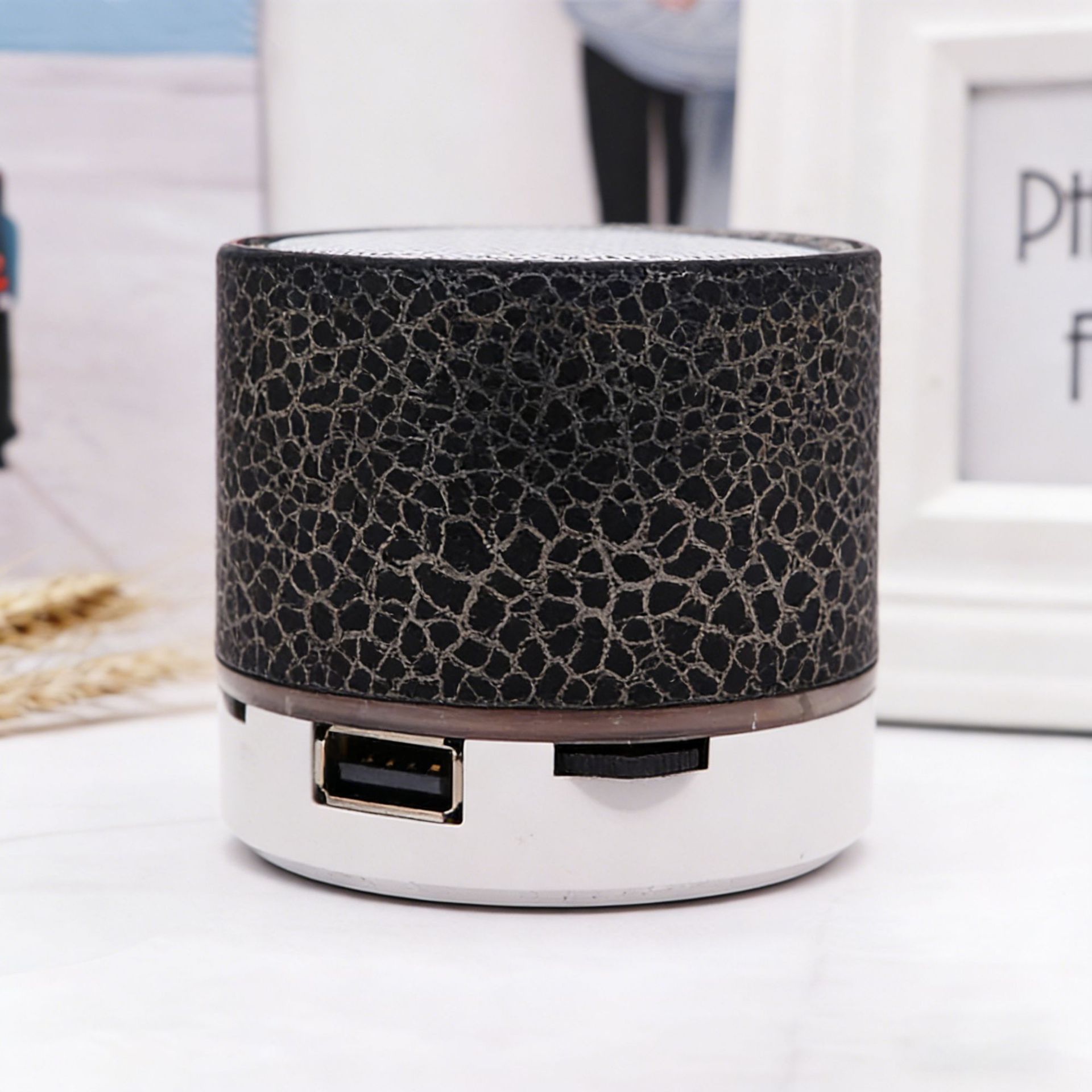 Колонка Bluetooth портативная металлическая A10 оптом из Китая — фотография 4
