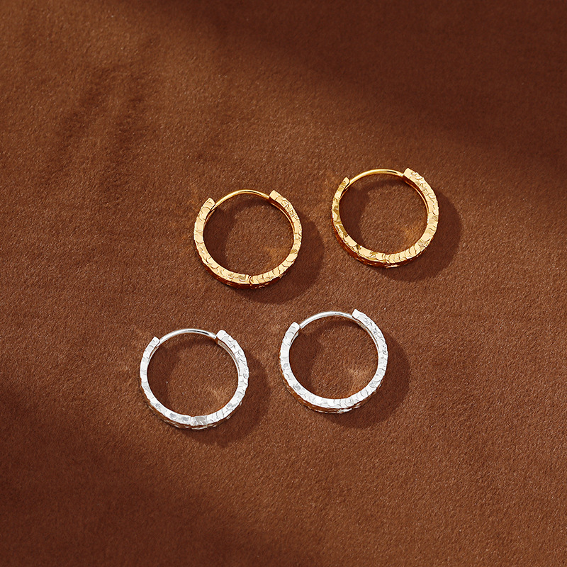 Серьги с подвеской-кубиком из стекла оптом из Китая — фотография 2