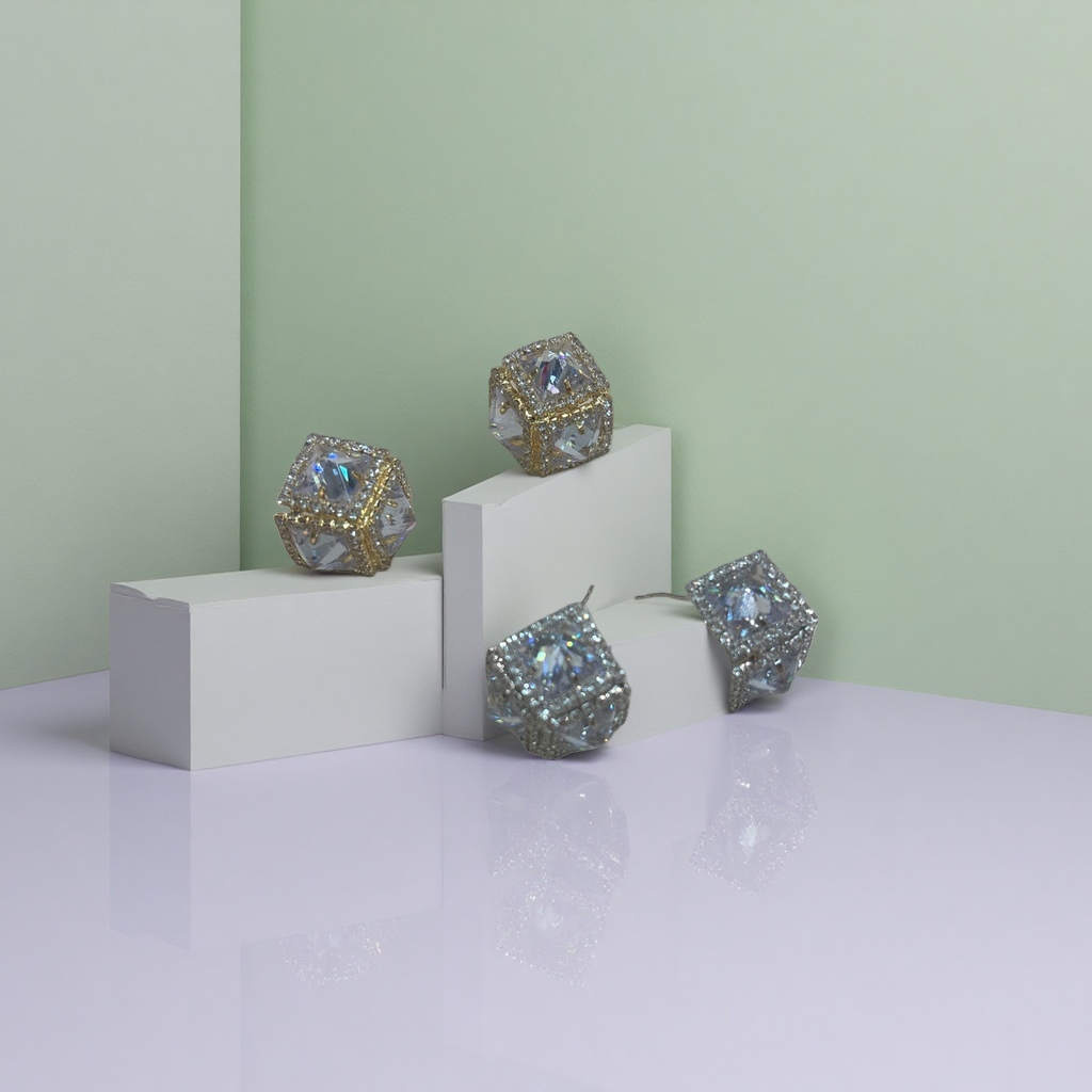 Серьги-пусеты кубические золотистые оптом из Китая — фотография 5