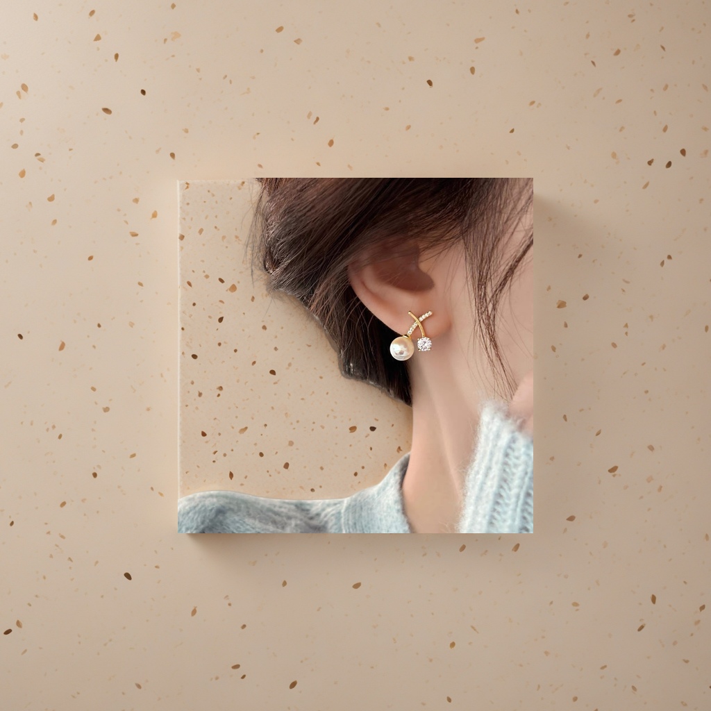 Серьги-пусеты золотистые с жемчугом оптом из Китая — фотография 3