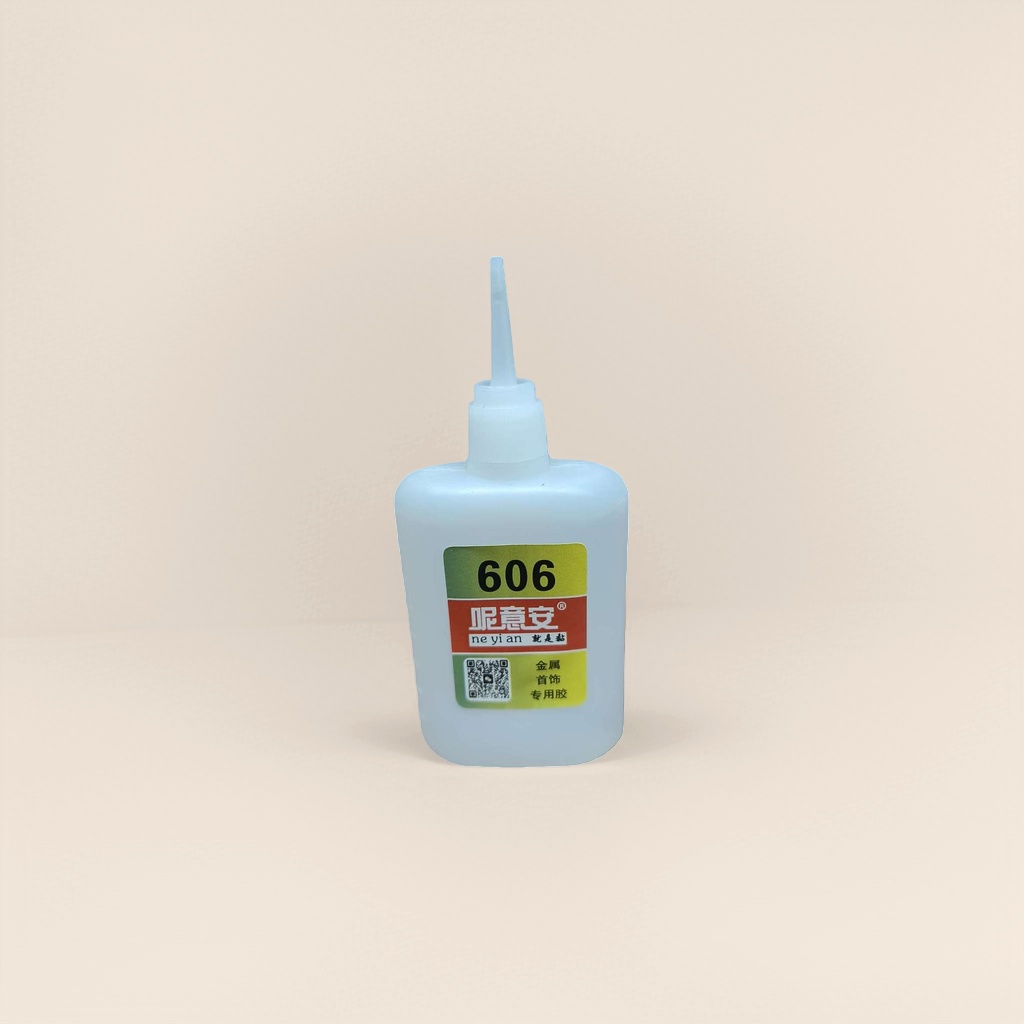 Клей 606 для бижутерии оптом из Китая — фотография 5