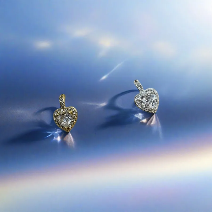 Серьги-пусеты сердце с камнями оптом из Китая — фотография 2